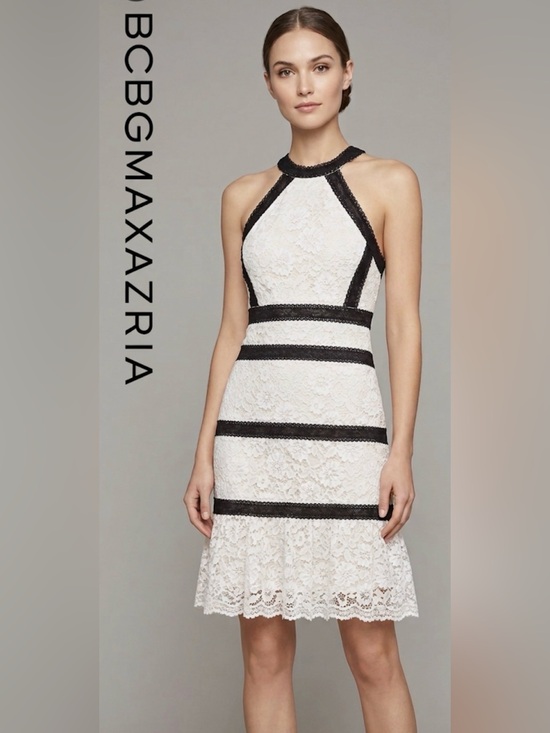 BCBGMaxAzria Dresses & Skirts - BCBGMAXAZRIA Black & White Floral Lace Halter Cocktail Dress Size 4